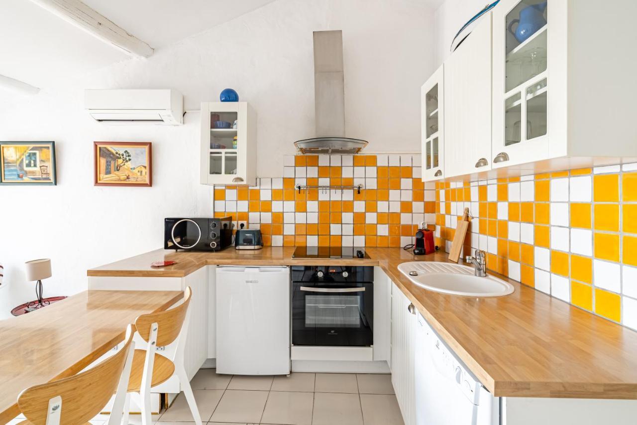Le Clocher Par Dodo-A-Cassis Luaran gambar