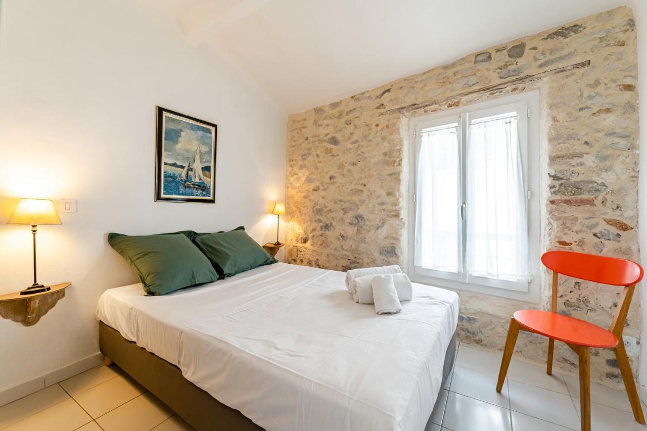 Le Clocher Par Dodo-A-Cassis Luaran gambar
