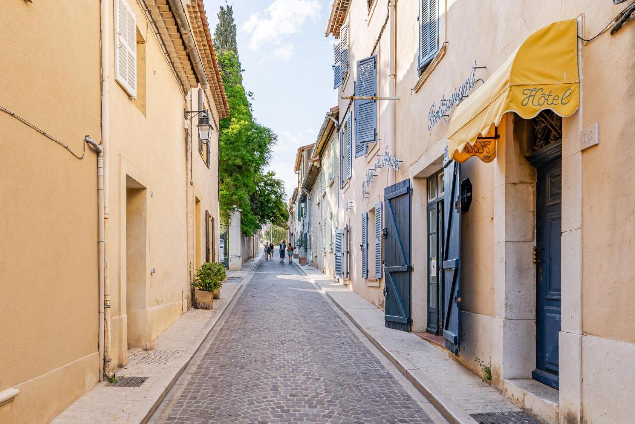 Le Clocher Par Dodo-A-Cassis Luaran gambar